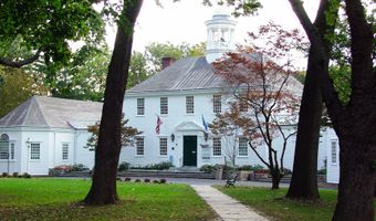 67 Thorpe St 67, Fairfield, CT 06824