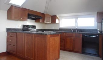 22 Mount Vernon St C, Newport, RI 02840