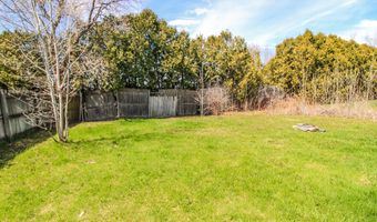 35 Mildred Ave, Bangor, ME 04401