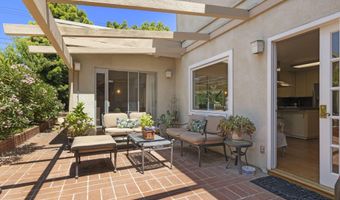124 Reddington Ct, Camarillo, CA 93010