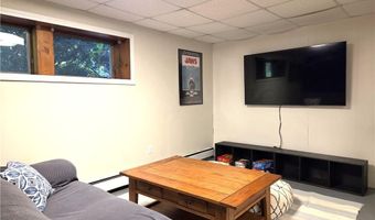 46 Steamboat St, Jamestown, RI 02835