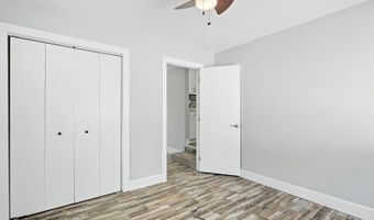 209 E HUMBOLDT St, Bingen, WA 98605