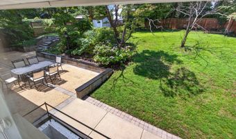 10228 HATHERLEIGH Dr, Bethesda, MD 20814