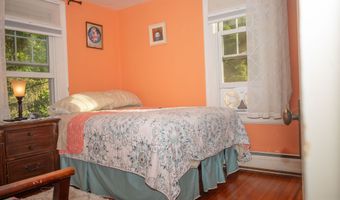 5 Canaan Dr, Bethel, CT 06801