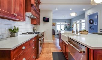 109 W Dudley Ave, Cape May, NJ 07090