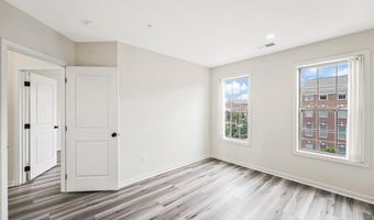 22635 NAUGATUCK Sq, Ashburn, VA 20148
