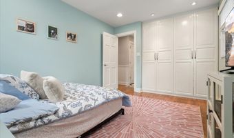 1738 E JONQUIL Ter, Arlington Heights, IL 60004