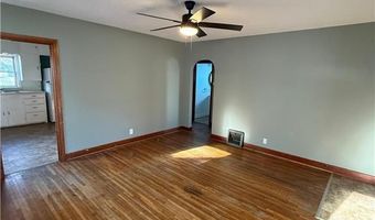 611 Ulstad Ave, Albert Lea, MN 56007