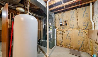 220 S Augusta Ave, Brandon, SD 57005
