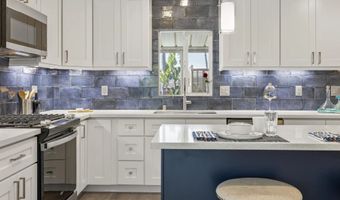 7102 San Bartolo St 11, Carlsbad, CA 92011