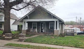 905 Parallel St, Atchison, KS 66002