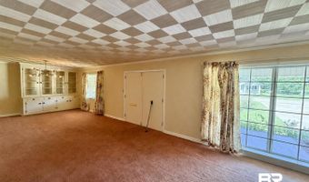 211 7th Ave, Atmore, AL 36502