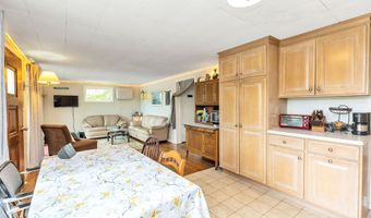 16 Clark Island Rd, Amherst, NH 03031