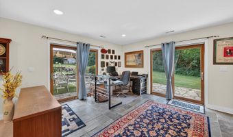11923 Devonshire St, Algonquin, IL 60102