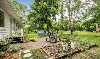 940 Hamlet Dr N, Avon, MN 56310
