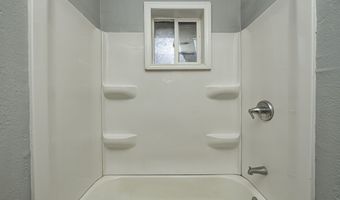 8465 Bluff Rd, Indianapolis, IN 46217