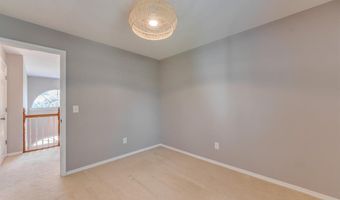 13153 Barrett Meadows Dr, Des Peres, MO 63021