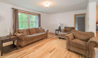 1129 Meadowdale Rd, Altamont, NY 12009