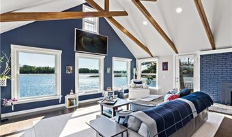 166 New Meadow Rd, Barrington, RI 02806