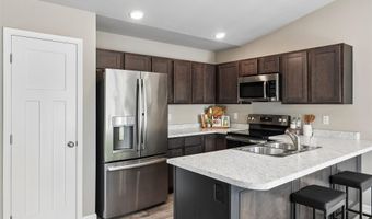 2016 2nd St SW, Altoona, IA 50009