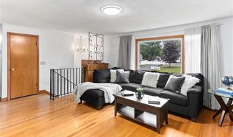 398 Central St, North Smithfield, RI 02896