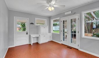 1021 Summit Dr, Albany, GA 31707