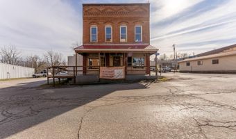 14 Court Sq, Alton, MO 65606