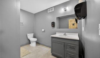201 N Main St, Alma, WI 54610