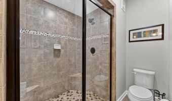 42227 PIEBALD Sq, Aldie, VA 20105