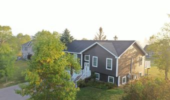 19 Virginia Ln, Bangor, ME 04401
