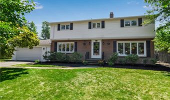 21 Tee Ct, Amherst, NY 14221