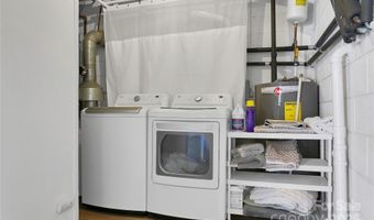 77 Dillingham Rd, Asheville, NC 28805