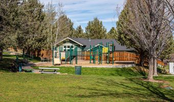 3000 NW Lucus Ct, Bend, OR 97703