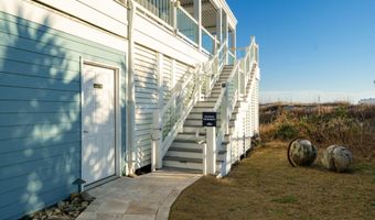 302 Glenn St, Atlantic Beach, NC 28512