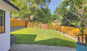 351 Vista Pl, Los Angeles, CA 90042
