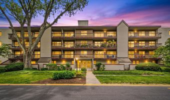 7400 LAKEVIEW Dr N404, Bethesda, MD 20817
