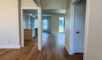 831 Spyglass Hill Dr, Bedford, IN 47421