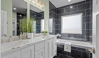 684 Chateau Bnd, Ardmore, OK 73401