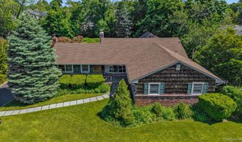 21 Hamilton St, Amityville, NY 11701