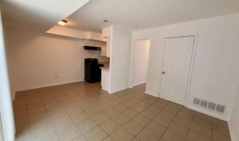 68 VILLAGE Dr, Dover, DE 19904
