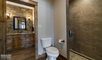 32 Big Creek Dr, Cody, WY 82414