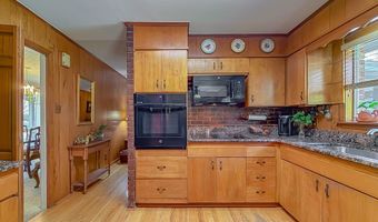 1901 Douglas Dr, Bainbridge, GA 39819