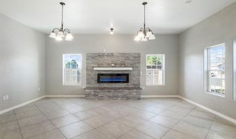 611 Riviera Ct, Carlsbad, NM 88220