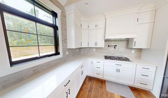 5925 S Kyana Rd, Birdseye, IN 47513