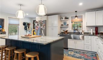 429 Howland Rd, East Greenwich, RI 02818
