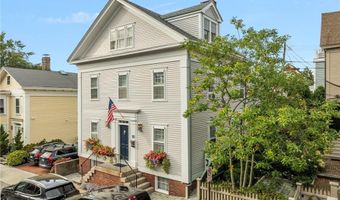 28 John St, Newport, RI 02840