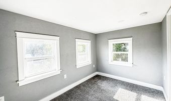106 S Cedar St, Abilene, KS 67410