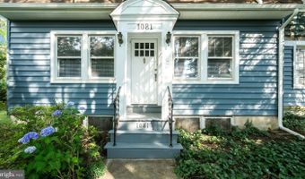 1081 WYNNWOOD Rd, Abington, PA 19001