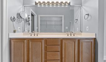 4507 Furling Ln 302, Destin, FL 32541