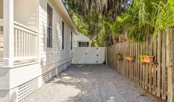 1711 Duke St, Beaufort, SC 29902